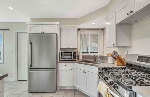 Naples House | A Stunning Naples Beauty cottage 2 mins 2 the sand