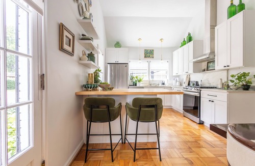 Indianapolis House | A stylish and charming retreat in a beautiful 1924 Bungalow in the heart of Butler-Tarkington - Pet Friendly.