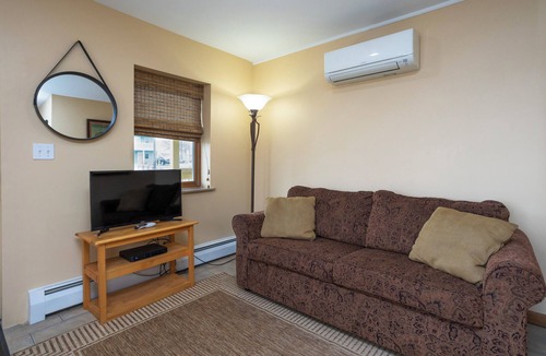 Michigan City Hotel | A Suite Place .5 mi from Beach