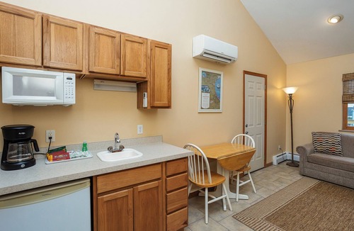 Michigan City Hotel | A Suite Place .5 mi from Beach