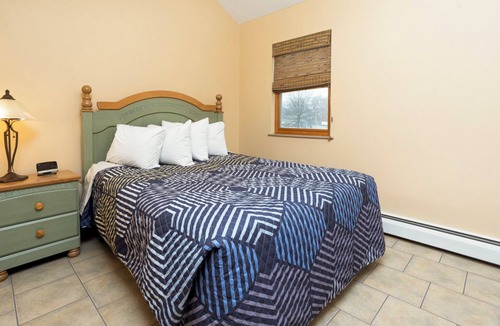 Michigan City Hotel | A Suite Place .5 mi from Beach