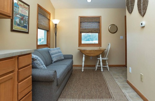 Michigan City Hotel | A Suite Place .5 mi from Beach