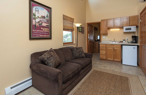 Michigan City Hotel | A Suite Place .5 mi from Beach