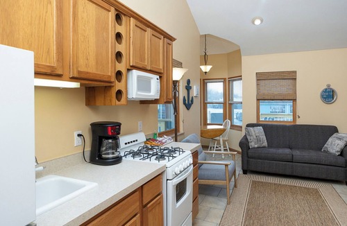 Michigan City Hotel | A Suite Place .5 mi from Beach