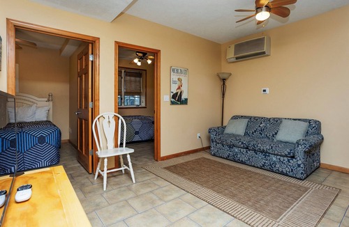 Michigan City Hotel | A Suite Place .5 mi from Beach