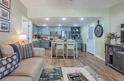 Trenton House | A Suite Retreat - Family Fun, Private Pool, Hot Tub - Minutes to Chattanooga