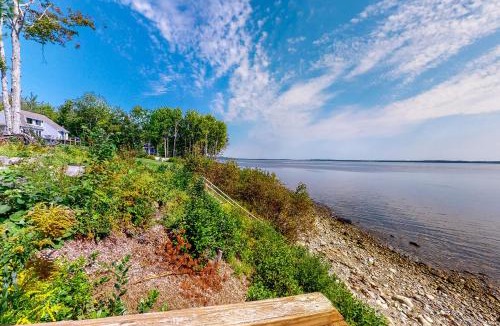 Lincolnville House | A Sunrise at Seaview