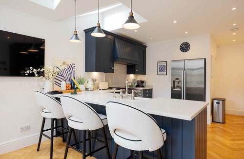 Richmond-upon-Thames House | A Teddington Home, by Veeve