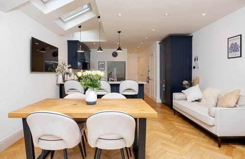 Richmond-upon-Thames House | A Teddington Home, by Veeve