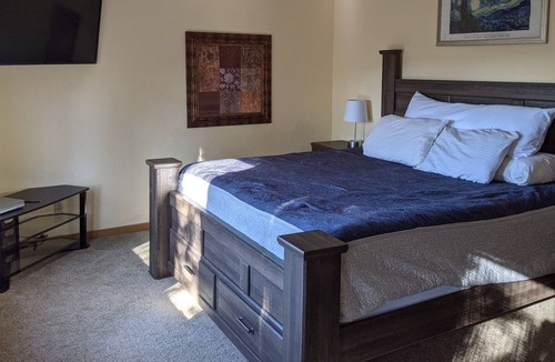 Vian Cabin | A Tenkiller relaxation and vacation retreat!