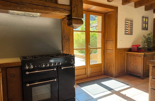Uxegney House | A thousand and one beams
