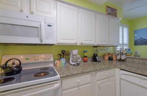 Truman Annex Cottage | A Touch of Bermuda at Truman Annex