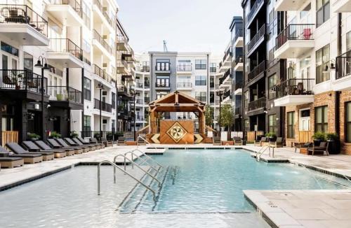 Sobro Apartment | A Touch of Bleu - 1 Bdr Condo, free parking