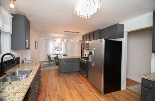 Cheyenne House | A Touch of Elegance