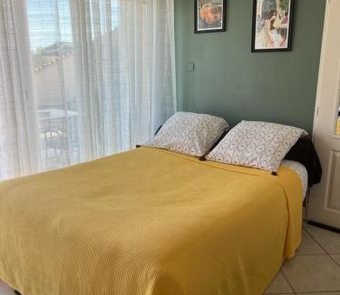 La Roche-Chalais House | A tous vents