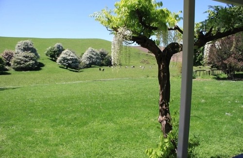 Halcombe Cottage | A tranquil country cottage