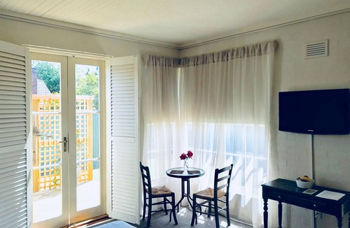 Brighton East Bed & Breakfast | A Trendy Brighton Jewel