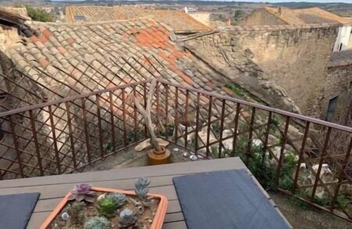 Saint-Pons-de-Mauchiens Apartment | A trip to Pakistan