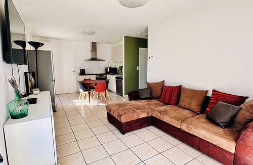 Usseau House | A trip to the fields