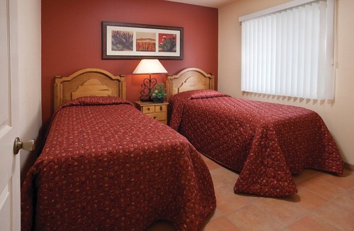 La Paloma Resort | A tropical beach vacation!