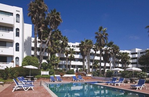 La Paloma Resort | A tropical beach vacation!