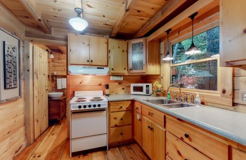 Blue Ridge House | A Tumblin` Run