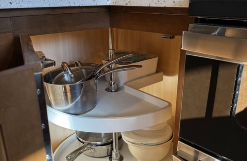 Everett House | A unique country styled home in the heart of the city.