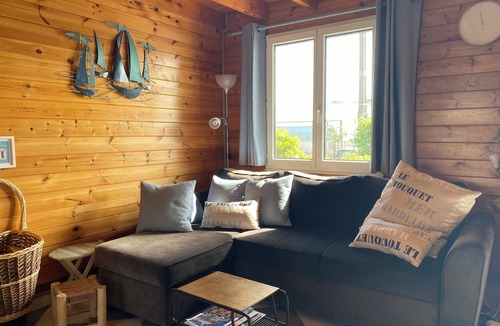 Wimereux Ski Chalet | A unique, quiet, all-wood chalet just a stone's throw from the sea!