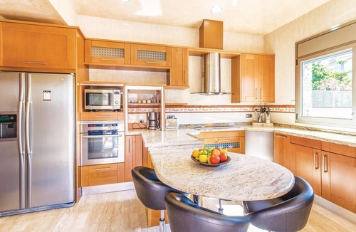Viladecavalls House | A vacation home in a class of its own for discerning guests.