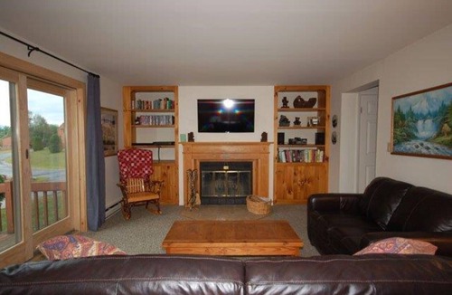North Creek House | A VERY nice 2 bedroom w/extra t.v. and internet options