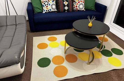 Derby House | A vibrant 3-bedroom house with ample parking