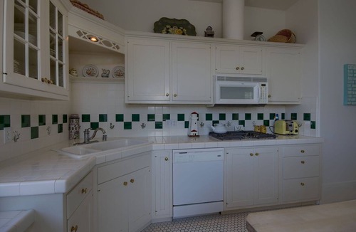 San Simeon House | A Victorian Lightkeepers House-Spring Special