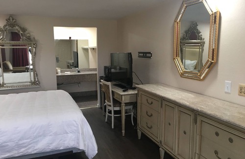 Roseville Hotel | A Victory Inn - Roseville