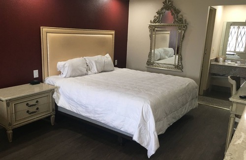 Roseville Hotel | A Victory Inn - Roseville