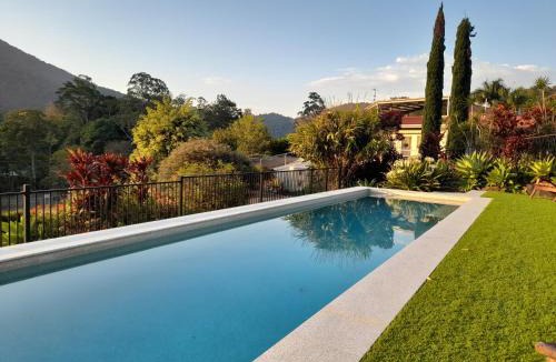 Dum Dum Bed & Breakfast | A view of Mount Warning