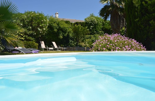 Los Cerezos Villa | A Villa apartment with Air Conditioning Private Swimming Pool and Private Garden
