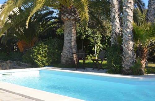Los Cerezos Villa | A Villa apartment with Air Conditioning Private Swimming Pool and Private Garden
