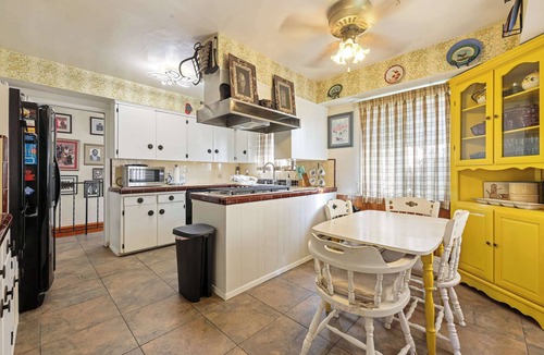 Oak Park House | A Visit to Grandma's House