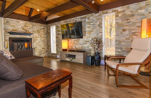 Beaupre House | A warm place to stay, near Mont Ste-Anne