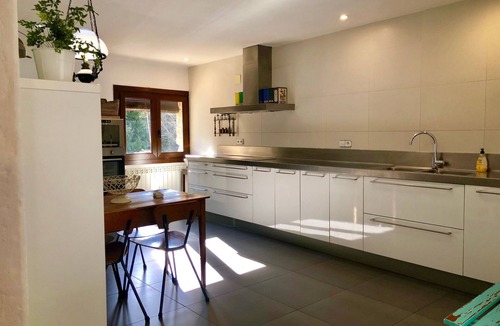 La Baronia de Rialb Cottage | A Water House (full rent) 8-16 people