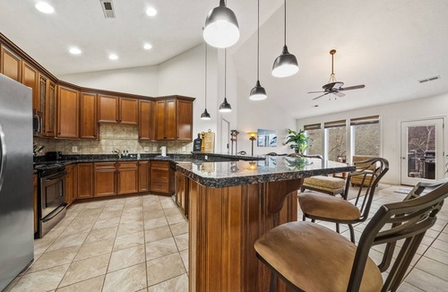 Andersonville Condo | A waterfront retreat at Makin' Memories Lake House