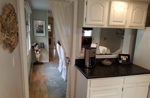 Blossvale House | A Waterfront Treasure