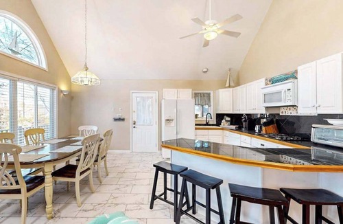 Ocean Pines House | A Watertown Getaway
