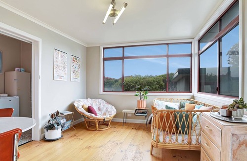 Warrnambool House | A-Wave from it All - 1960's Chic