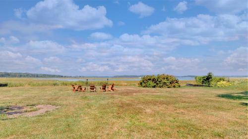 Pine Point House | A Wave from it All by Bayley Vacation Rentals