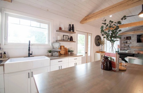 Bayfield Cottage | A Wave from it All, close to Lake Huron & Bayfield