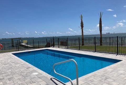 Navarre House | A Wave From It All