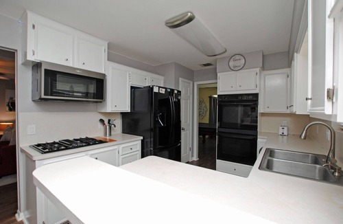 Memorial Parkway House | A welcoming 4 bedroom and 4.5 bathroom house with a private pool