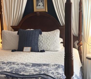 Williamsburg Bed & Breakfast | A Williamsburg White House Inn