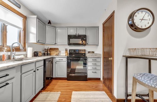 Village at Camelback House | A+ Winter. Join us for warm weather sun/fun at best unit on the mountain.n